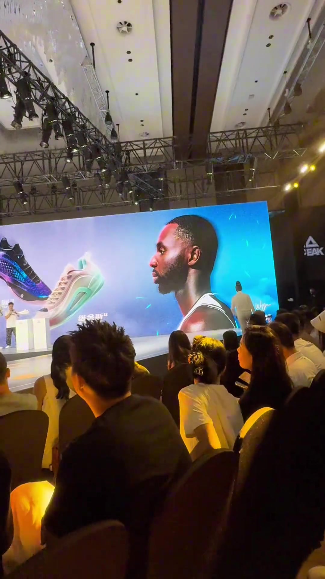 在老媽身邊永遠是孩子...