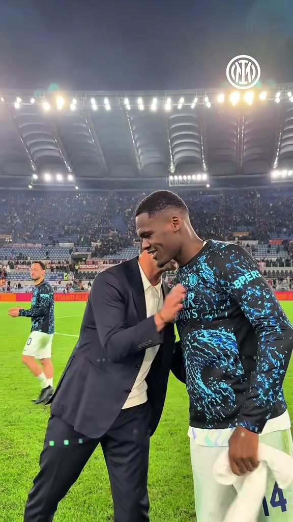 這筆交易賺翻了進(jìn)球功臣博尼賽后接受國(guó)米將帥致意