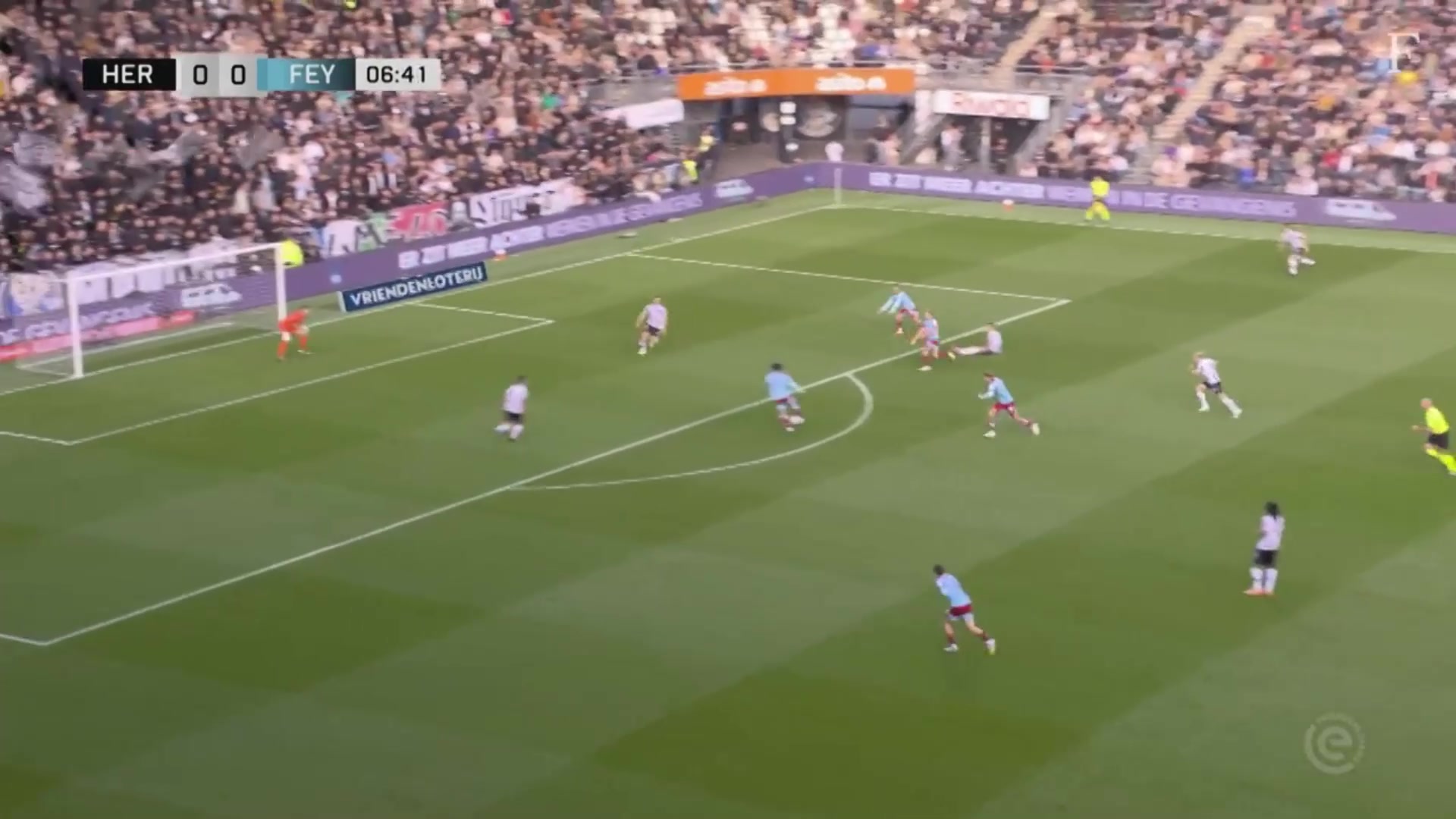 是真的強日本鋒霸上田綺世荷甲半場戴帽9輪11球領(lǐng)跑射手榜