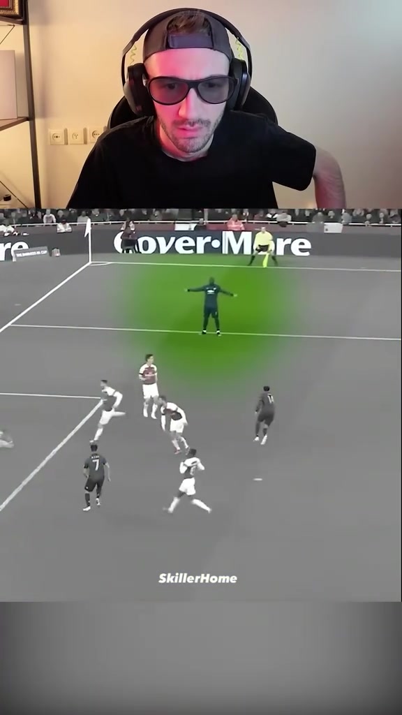 網(wǎng)友曬對(duì)比視頻其實(shí)最愛(ài)盧卡庫(kù)的還是勞塔羅